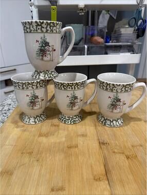 Set A Four Christmas We Can Build A Snowman 4 Coffee/Cocoa/Tea Mugs B-17 VTG *